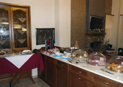 Ξενοδοχείο Φιλοξένια. Ελληνικό πρωϊνό.