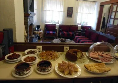 Ξενοδοχείο Φιλοξένια. Ελληνικό πρωϊνό.